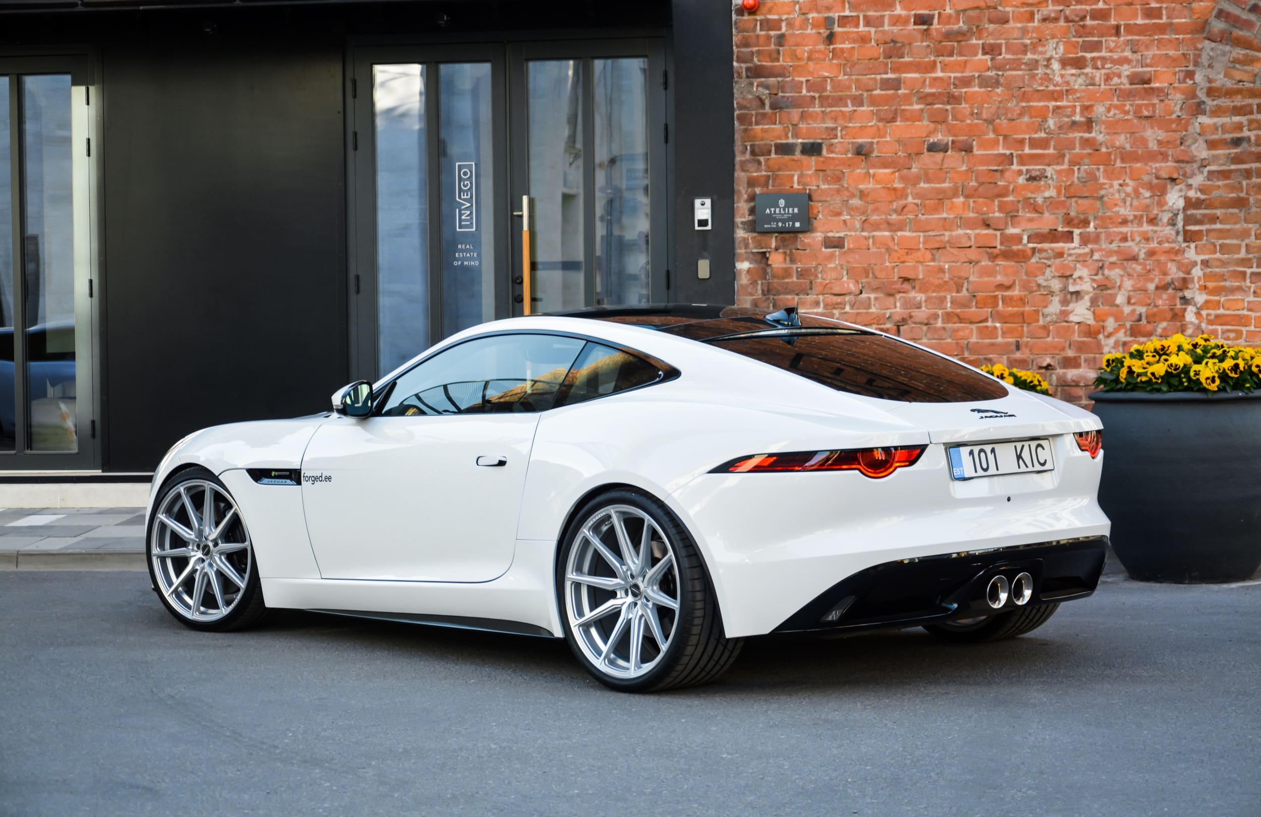 Rear Quarter of Jaguar Ftype Coupe with Vossen HF3 21'' Wheels