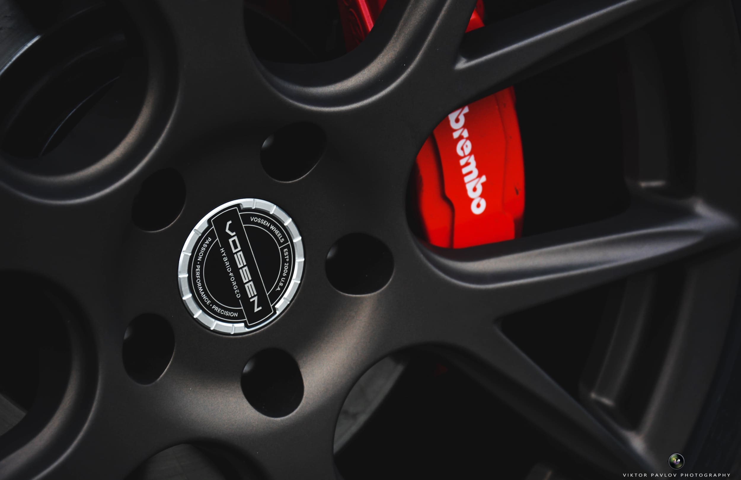Vossen VFS-6 Centercap closeup Kia Stinger