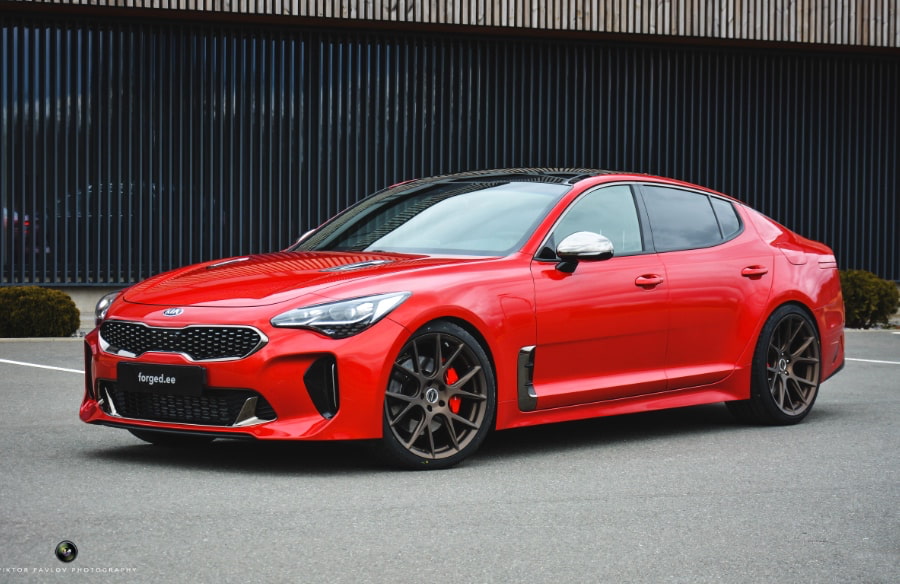 Kia Stinger on Vossen HF6 Satin Bronze Wheels