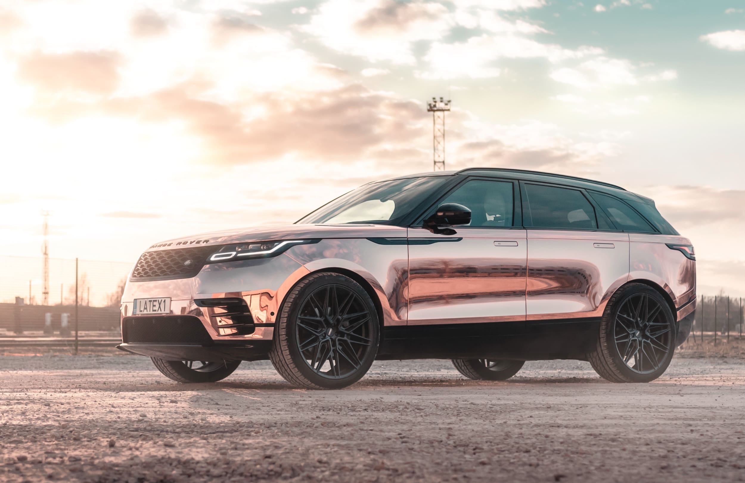 Range Rover Velar with 23'' Vossen HF7 Wheels