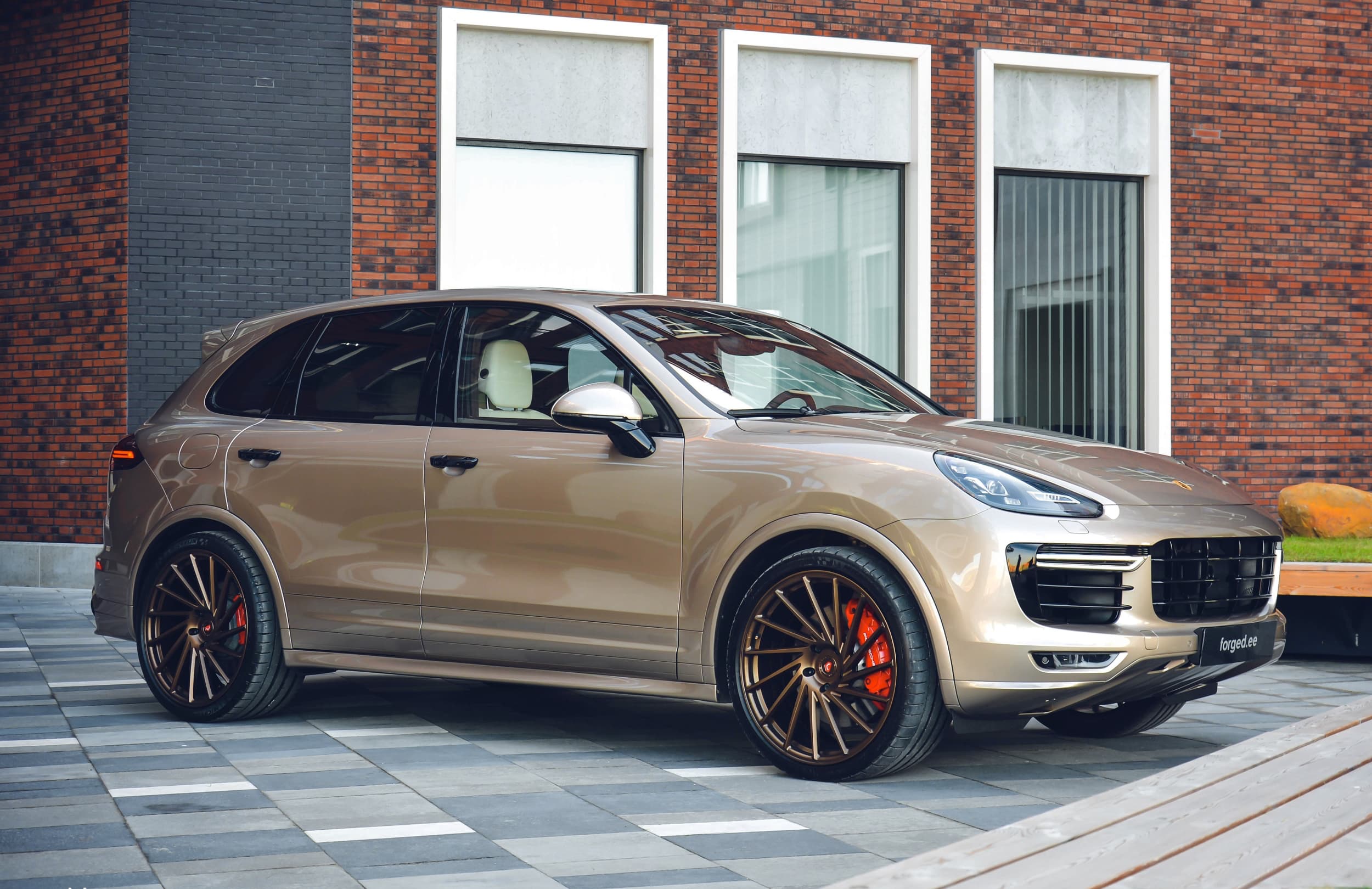 Porsche Cayenne Turbo fitted with Satin Bronze Vossen VPS-305T forged wheels